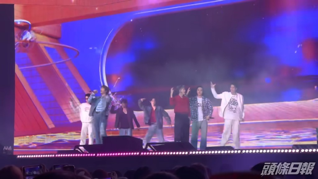 GOT7率先表演新歌《NANANA》。